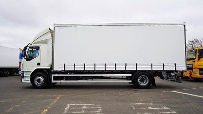 18-Tonne-Curtain-Side-or-Tail-Lift